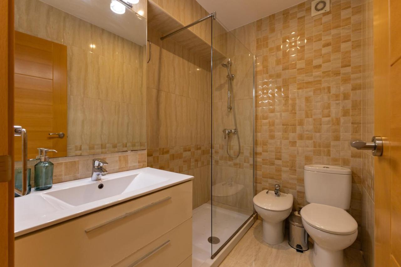 Charming 3 Bedroom Apartment At Triana Center By Oui Севиля Екстериор снимка