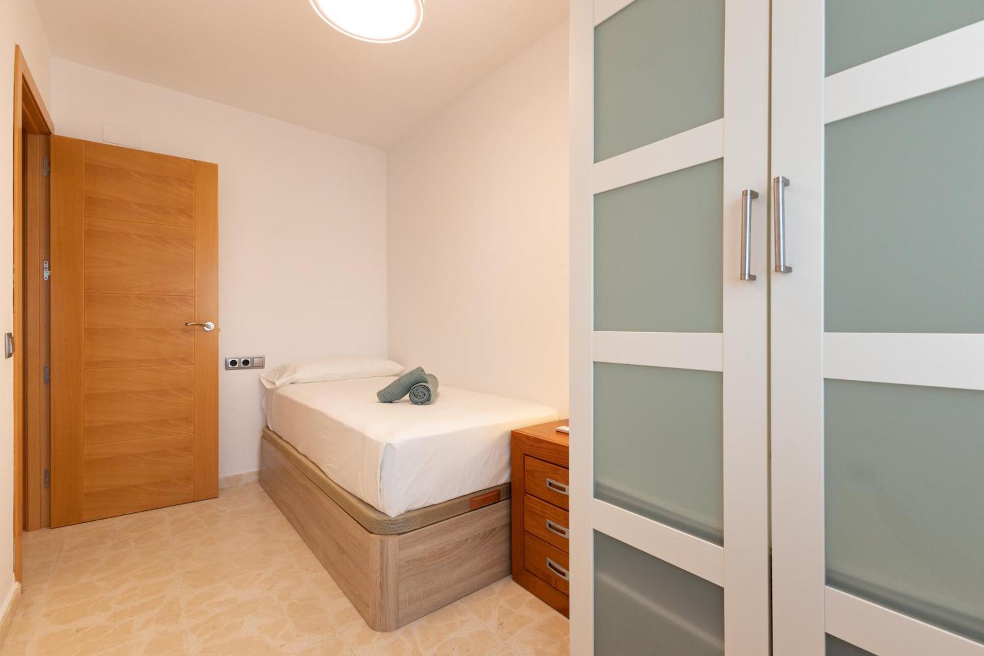 Charming 3 Bedroom Apartment At Triana Center By Oui Севиля Екстериор снимка