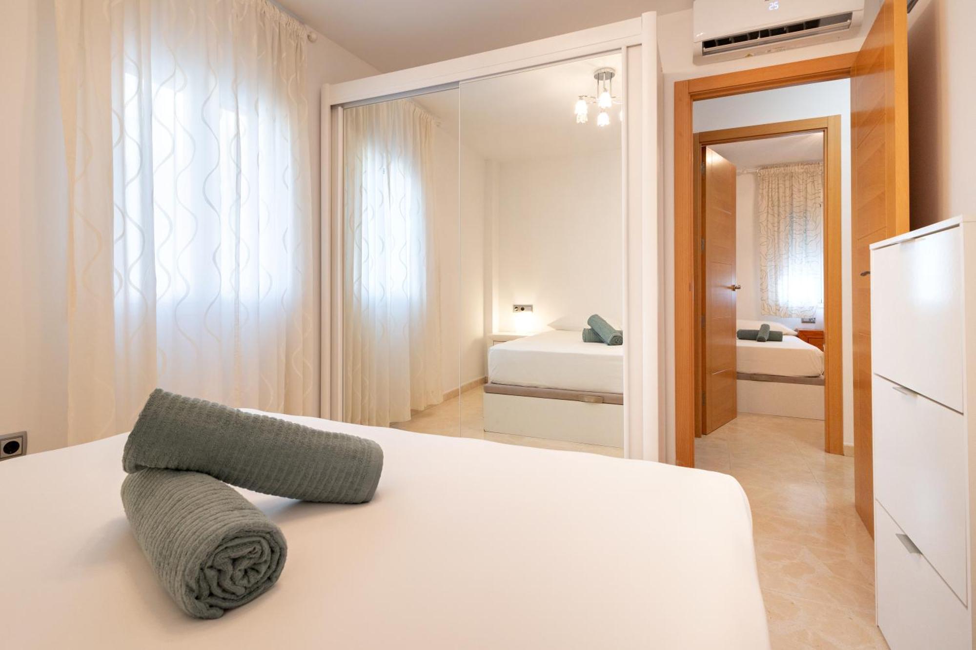 Charming 3 Bedroom Apartment At Triana Center By Oui Севиля Екстериор снимка